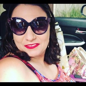 Meet your Posher, Jeanette